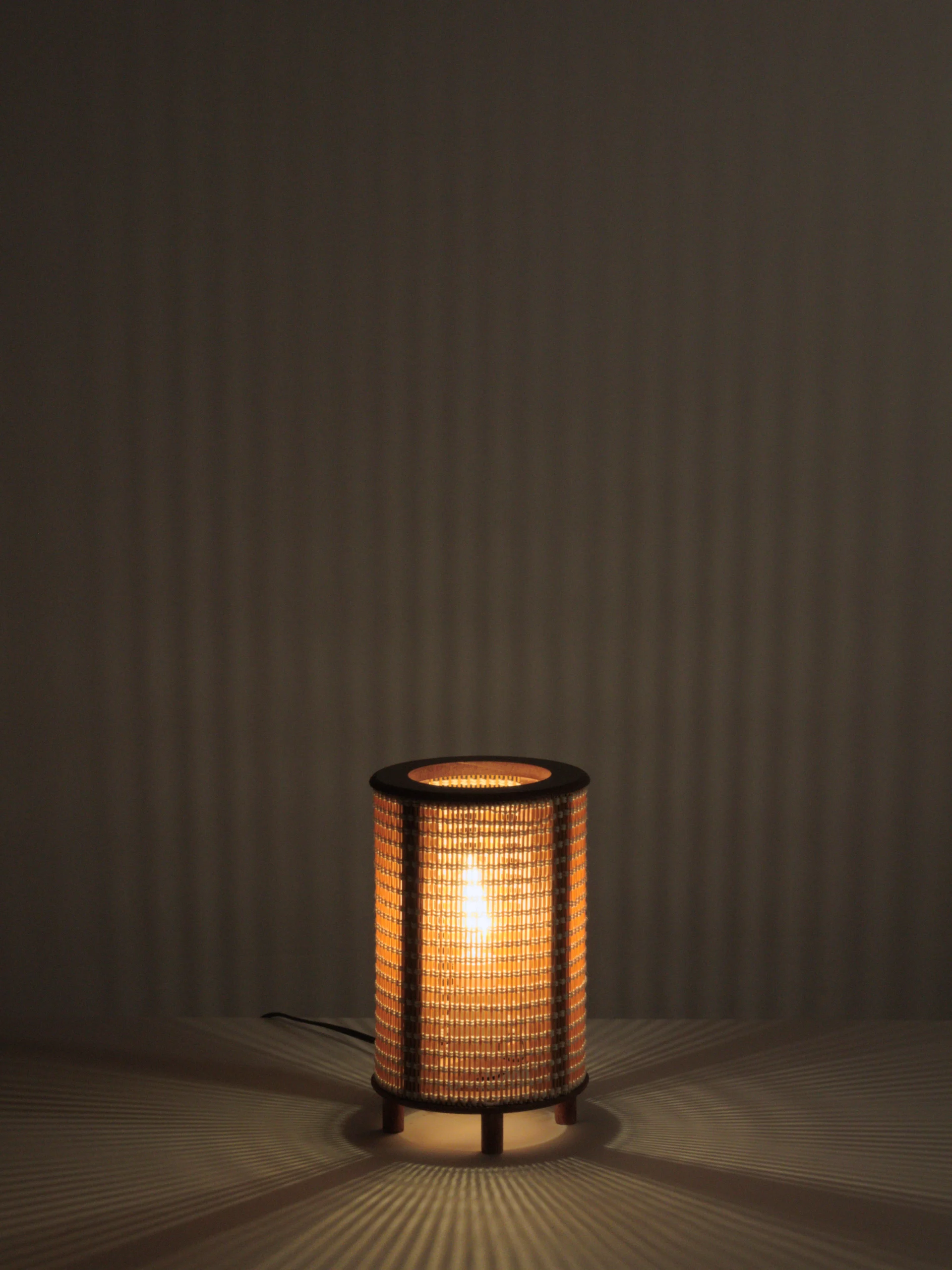 abajur cÚpula triangulo abajur cÚpula triangulo